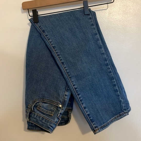 PacSun Medium Wash Mom Jeans 25 - Picture 8 of 11